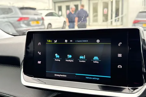 BG22DKY PEUGEOT e-2008 50kWh Allure Premium Auto 5dr (7kW Charger) Thumbnail #53