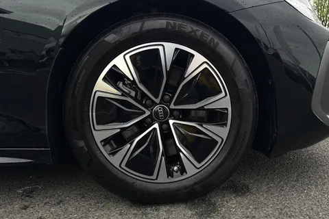  Audi A6 Saloon 2.0 e-hybrid 25.9kWh S line S Tronic quattro Euro 6 (s/s) 4dr Thumbnail #10