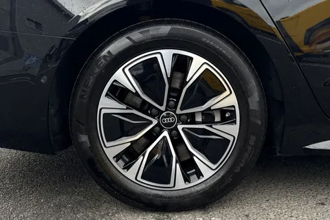  Audi A6 Saloon 2.0 e-hybrid 25.9kWh S line S Tronic quattro Euro 6 (s/s) 4dr Thumbnail #12