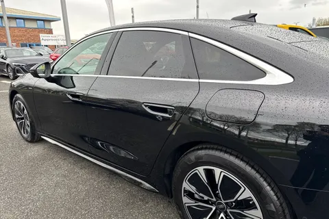  Audi A6 Saloon 2.0 e-hybrid 25.9kWh S line S Tronic quattro Euro 6 (s/s) 4dr Thumbnail #30