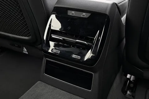  Audi A6 Saloon 2.0 e-hybrid 25.9kWh S line S Tronic quattro Euro 6 (s/s) 4dr Thumbnail #38