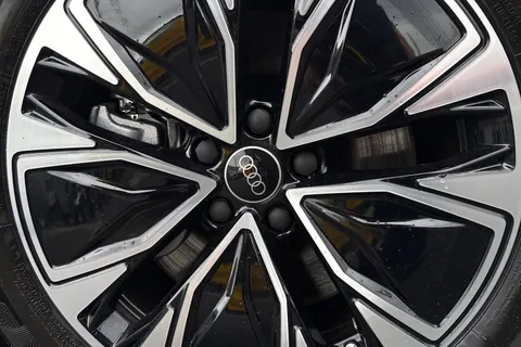  Audi A6 Saloon 2.0 e-hybrid 25.9kWh S line S Tronic quattro Euro 6 (s/s) 4dr Thumbnail #47