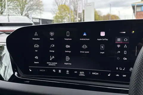  Audi A6 Saloon 2.0 e-hybrid 25.9kWh S line S Tronic quattro Euro 6 (s/s) 4dr Thumbnail #54