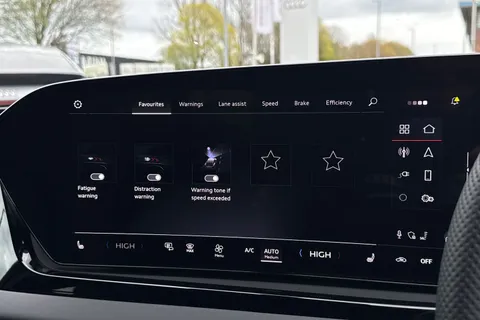  Audi A6 Saloon 2.0 e-hybrid 25.9kWh S line S Tronic quattro Euro 6 (s/s) 4dr Thumbnail #55