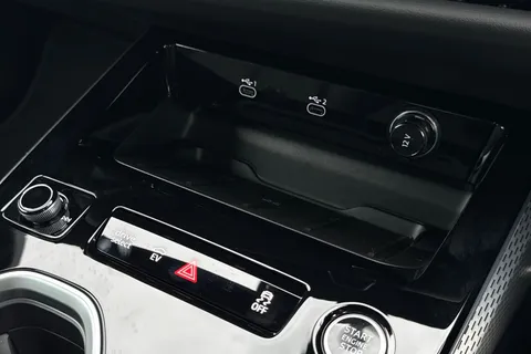  Audi A6 Saloon 2.0 e-hybrid 25.9kWh S line S Tronic quattro Euro 6 (s/s) 4dr Thumbnail #57