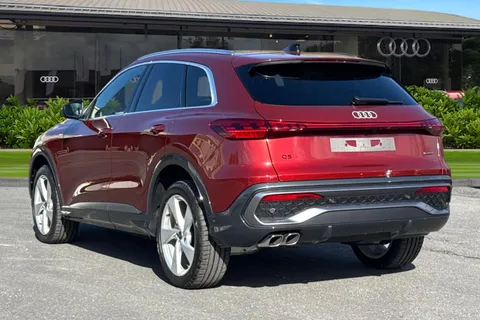  Audi Q5 2.0 TDI S line S Tronic quattro Euro 6 (s/s) 5dr Thumbnail #3