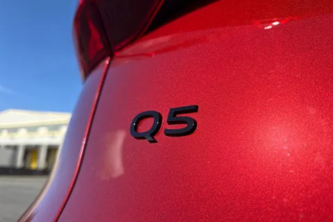  Audi Q5 2.0 TDI S line S Tronic quattro Euro 6 (s/s) 5dr Thumbnail #34