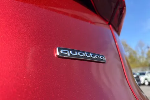  Audi Q5 2.0 TDI S line S Tronic quattro Euro 6 (s/s) 5dr Thumbnail #36