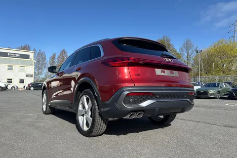  Audi Q5 2.0 TDI S line S Tronic quattro Euro 6 (s/s) 5dr Thumbnail #37