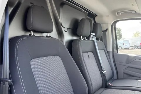 DA26HKZ Volkswagen Transporter 2.0 TDI 110 Commerce Van Thumbnail #24