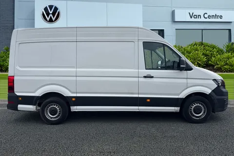 CX74XWZ Volkswagen Crafter 2.0 TDI CR35 Commerce FWD MWB High Roof Euro 6 (s/s) 5dr Thumbnail #4