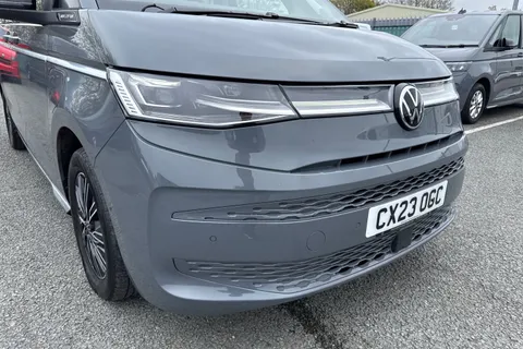 9 of 53 for Volkswagen Multivan 1.4 TSI 13kWh Style DSG Euro 6 (s/s) 5dr