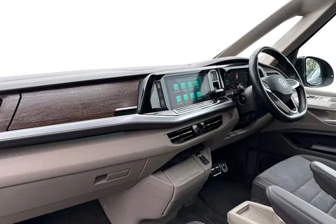 15 of 53 for Volkswagen Multivan 1.4 TSI 13kWh Style DSG Euro 6 (s/s) 5dr