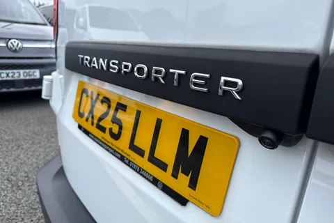 CX25LLM Volkswagen Transporter 2.0 TDI T28 Commerce Plus FWD SWB Euro 6 (s/s) 5dr Thumbnail #26