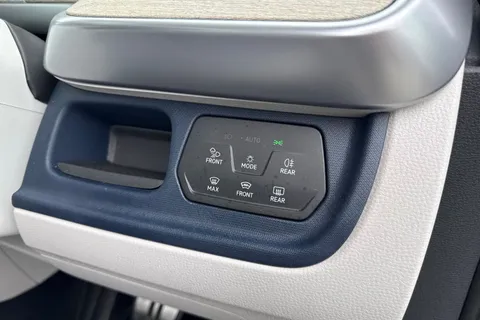 WJ23NNK Volkswagen ID. Buzz Pro 77kWh 1ST Edition Auto 5dr Thumbnail #30