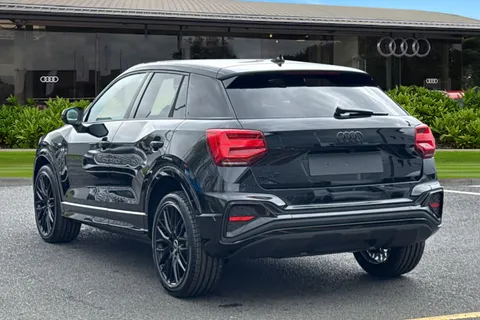  Audi Q2 1.5 TFSI CoD 35 Black Edition S Tronic Euro 6 (s/s) 5dr Thumbnail #3