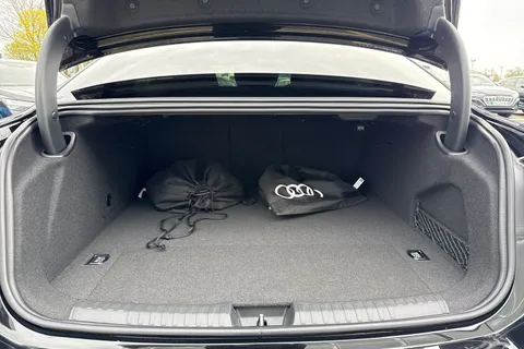  Audi A6 Saloon 2.0 e-hybrid 25.9kWh S line S Tronic quattro Euro 6 (s/s) 4dr Thumbnail #7