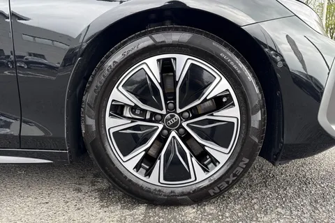  Audi A6 Saloon 2.0 e-hybrid 25.9kWh S line S Tronic quattro Euro 6 (s/s) 4dr Thumbnail #10