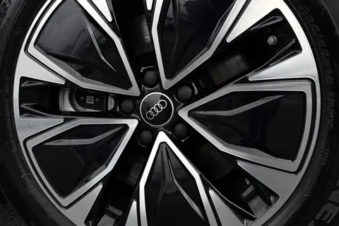  Audi A6 Saloon 2.0 e-hybrid 25.9kWh S line S Tronic quattro Euro 6 (s/s) 4dr Thumbnail #47