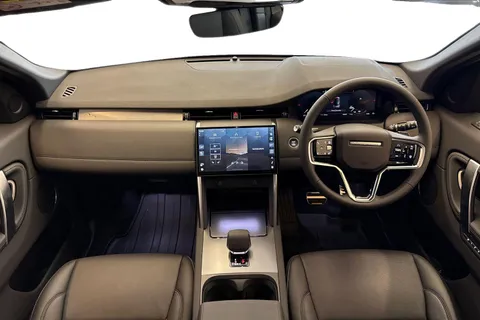  Land Rover Discovery Sport 1.5 P270e 12.17kWh Landmark Auto 4WD Euro 6 (s/s) 5dr Thumbnail #10