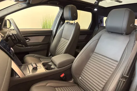  Land Rover Discovery Sport 1.5 P270e 12.17kWh Landmark Auto 4WD Euro 6 (s/s) 5dr Thumbnail #12