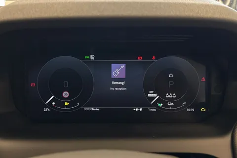  Land Rover Discovery Sport 1.5 P270e 12.17kWh Landmark Auto 4WD Euro 6 (s/s) 5dr Thumbnail #16