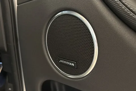  Land Rover Discovery Sport 1.5 P270e 12.17kWh Landmark Auto 4WD Euro 6 (s/s) 5dr Thumbnail #32