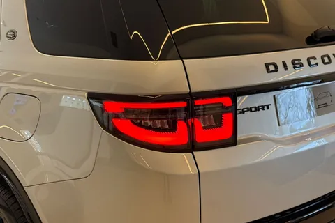  Land Rover Discovery Sport 1.5 P270e 12.17kWh Landmark Auto 4WD Euro 6 (s/s) 5dr Thumbnail #38