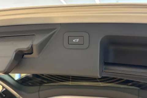  Land Rover Discovery Sport 1.5 P270e 12.17kWh Landmark Auto 4WD Euro 6 (s/s) 5dr Thumbnail #41