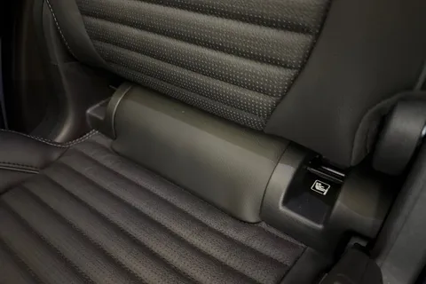  Land Rover Discovery Sport 1.5 P270e 12.17kWh Landmark Auto 4WD Euro 6 (s/s) 5dr Thumbnail #45