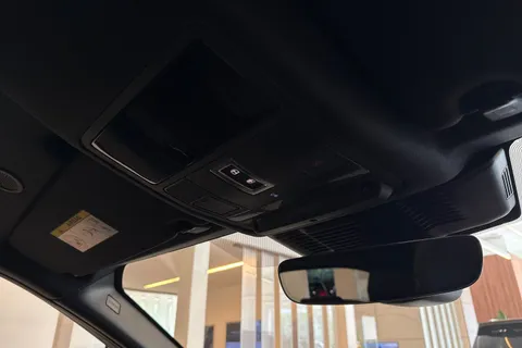  Land Rover Discovery Sport 1.5 P270e 12.17kWh Landmark Auto 4WD Euro 6 (s/s) 5dr Thumbnail #61