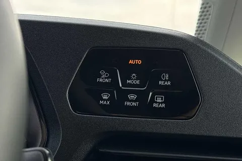 DA26UJG Volkswagen Caddy C20 Cargo Commerce Maxi Pro SWB 150 PS 1.5 TSI eHybrid 6sp DSG - Del Mileag Thumbnail #44