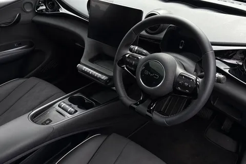  BYD Dolphin 60.48kWh Design Auto 5dr Thumbnail #8