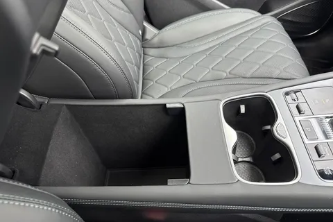 DU75UXJ BYD Sealion 7 91.3kWh Excellence Auto AWD 5dr Thumbnail #10