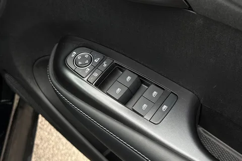  BYD Dolphin 60.48kWh Design Auto 5dr Thumbnail #15