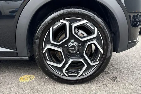  BYD Dolphin 60.48kWh Design Auto 5dr Thumbnail #24