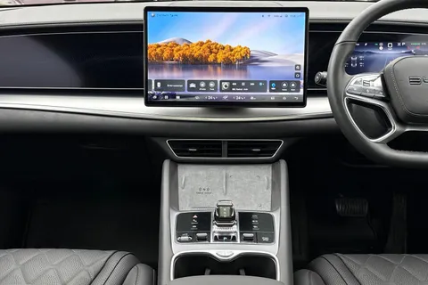 DU75UXJ BYD Sealion 7 91.3kWh Excellence Auto AWD 5dr Thumbnail #31