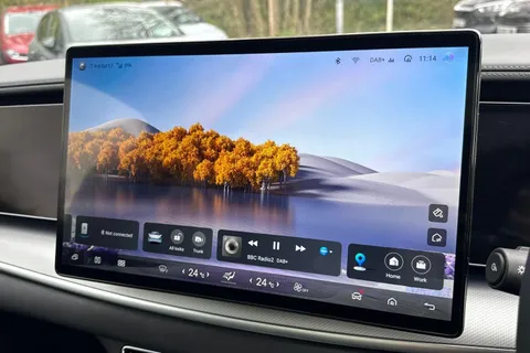 DU75UXJ BYD Sealion 7 91.3kWh Excellence Auto AWD 5dr Thumbnail #33