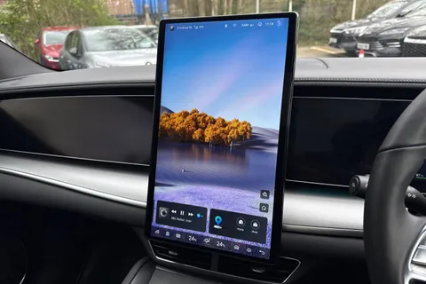 DU75UXJ BYD Sealion 7 91.3kWh Excellence Auto AWD 5dr Thumbnail #34