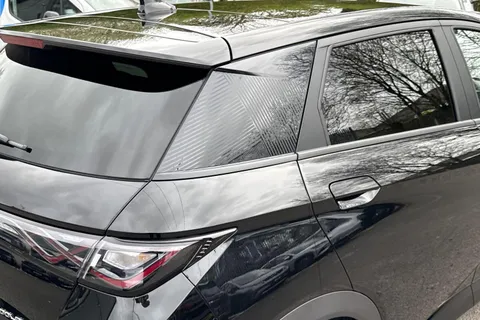  BYD Dolphin 60.48kWh Design Auto 5dr Thumbnail #36