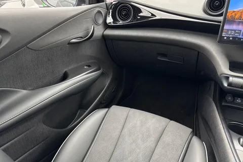  BYD Dolphin 60.48kWh Design Auto 5dr Thumbnail #38