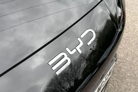 DU75UXJ BYD Sealion 7 91.3kWh Excellence Auto AWD 5dr Thumbnail #43