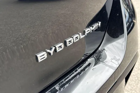  BYD Dolphin 60.48kWh Design Auto 5dr Thumbnail #42