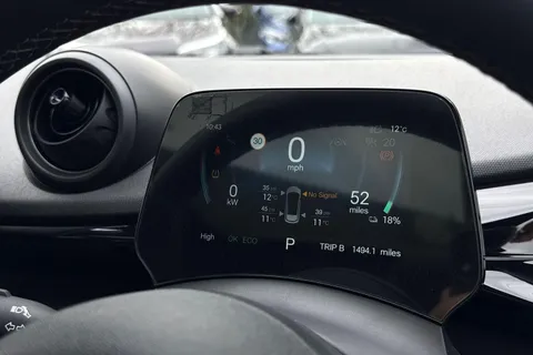  BYD Dolphin 60.48kWh Design Auto 5dr Thumbnail #43