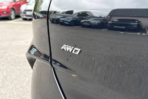 DU75UXJ BYD Sealion 7 91.3kWh Excellence Auto AWD 5dr Thumbnail #46