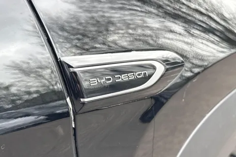 DU75UXJ BYD Sealion 7 91.3kWh Excellence Auto AWD 5dr Thumbnail #47