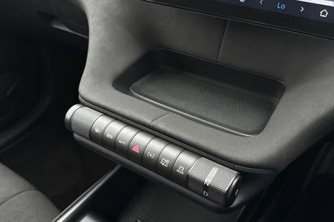  BYD Dolphin 60.48kWh Design Auto 5dr Thumbnail #50