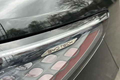 DU75UXJ BYD Sealion 7 91.3kWh Excellence Auto AWD 5dr Thumbnail #54