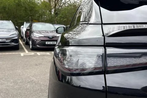 DU75UXJ BYD Sealion 7 91.3kWh Excellence Auto AWD 5dr Thumbnail #57