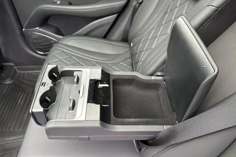 DU75UXJ BYD Sealion 7 91.3kWh Excellence Auto AWD 5dr Thumbnail #59